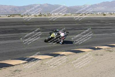 media/Jan-16-2026-CVMA Friday Practice (Fri) [[6f2bf47531]]/5-Racer 4-Trackday1/Session 2 (Bowl)/